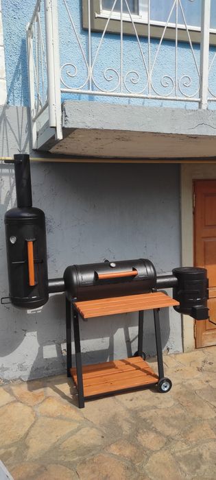 Мангал коптильня з трьох газових балонів