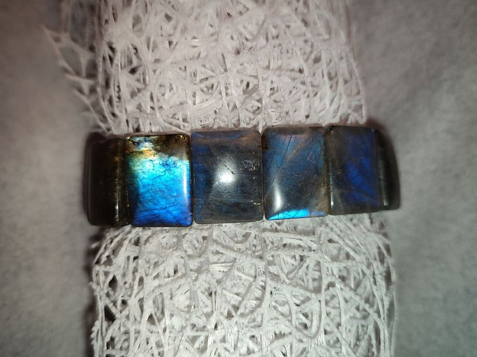 Браслеты из натуральных камней