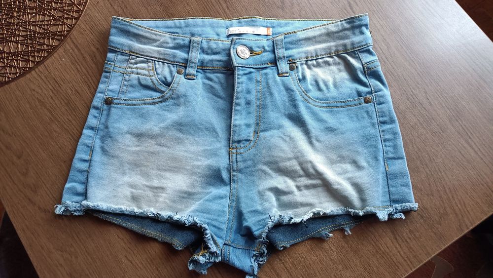 Spodenki damskie dżinsowe S Bershka