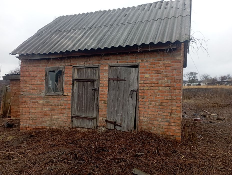 Продам терміново будинок 40 соток землі