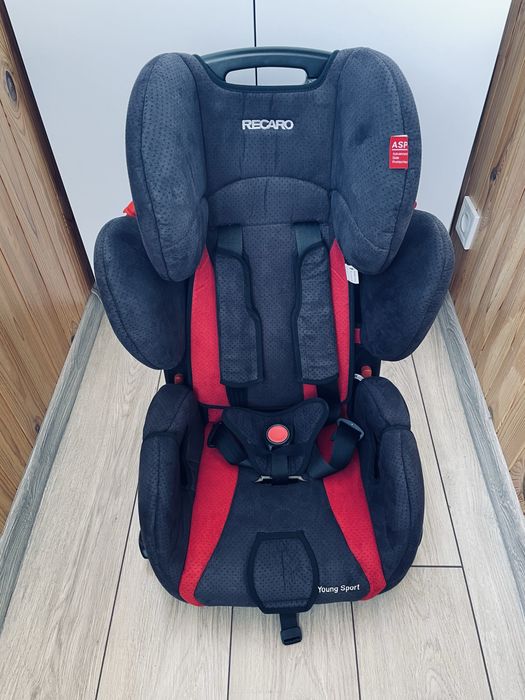 Продам дитяче автокрісло RECARO