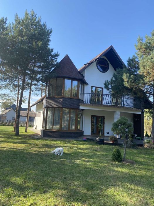 Будинок в кривині