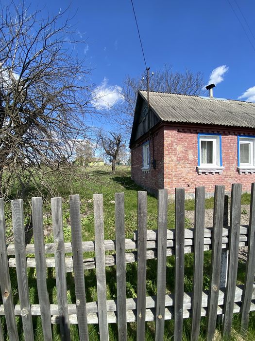 Продам Будинок в селі Камʼянка(з фасадною ділянкою 40 сот.)
