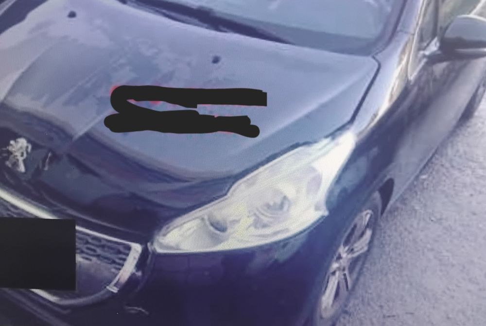 vendo Peugeot 208 1.2 vti 82 cv  nacional acidentado salvado