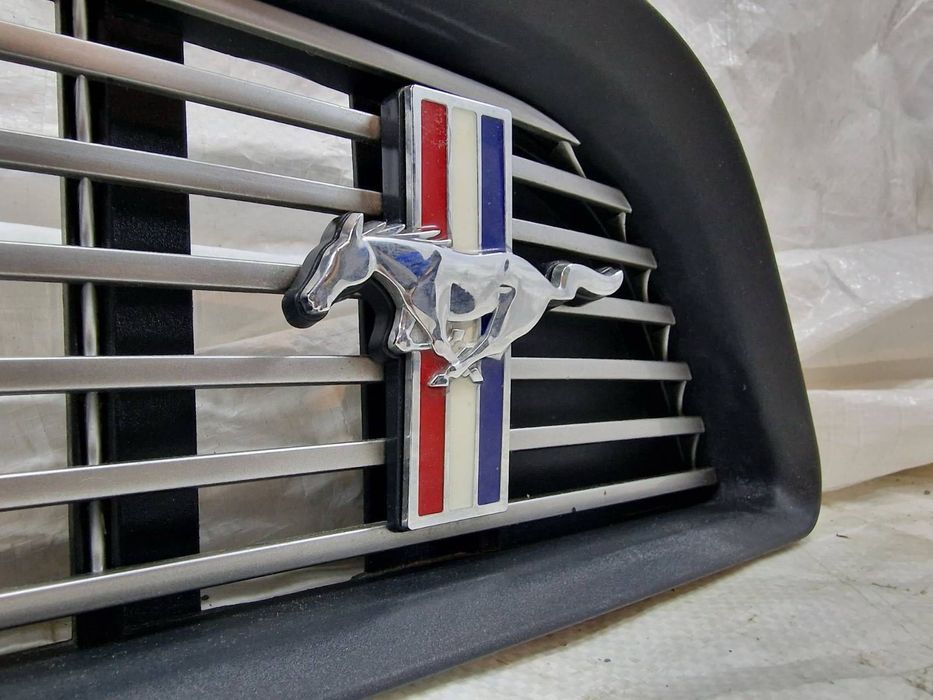 Grill górny atrapa CS California Special Ford Mustang 2013  v 2014