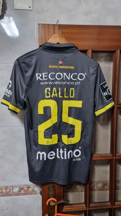 Camisola  de jogo do grupo desportivo de Chaves