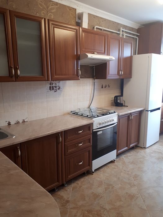 Продам 2 км.кв.вул.Галицька(АТБ), новобудова,не вуглова,світла,тепла