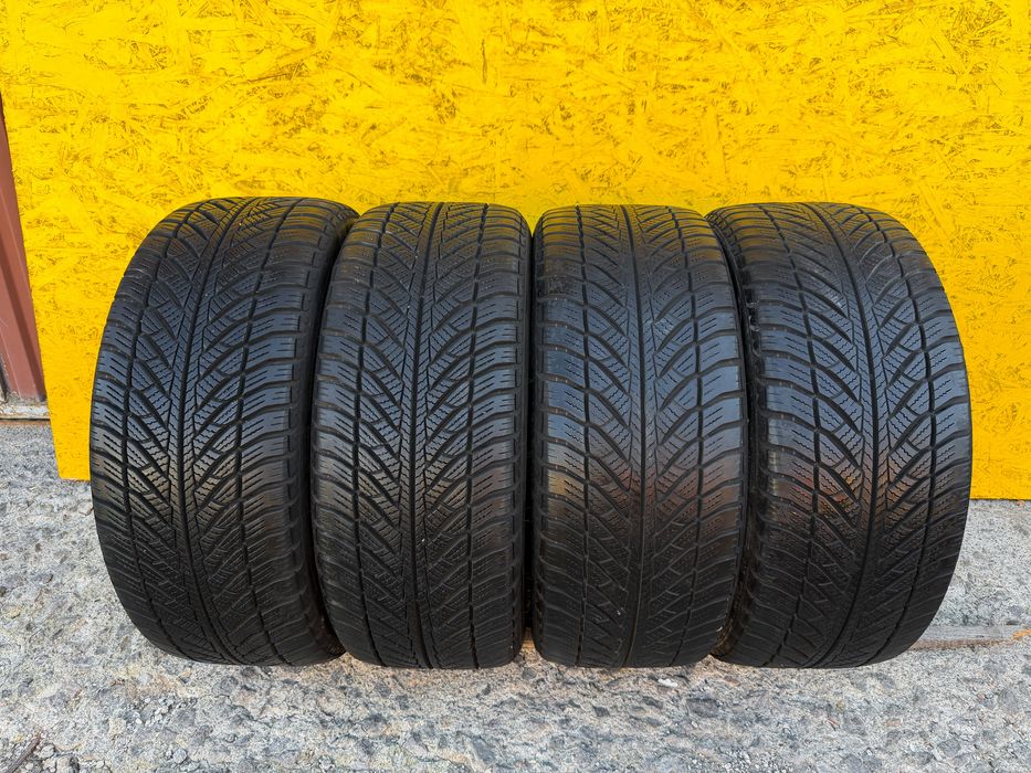 Шини Резина 245.45 R18 Goodyear Зима