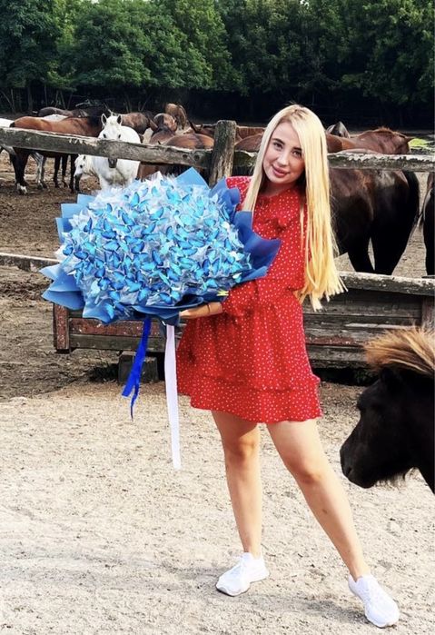 Букет з метеликів.Букет из бабочек.квіти.букет який світится