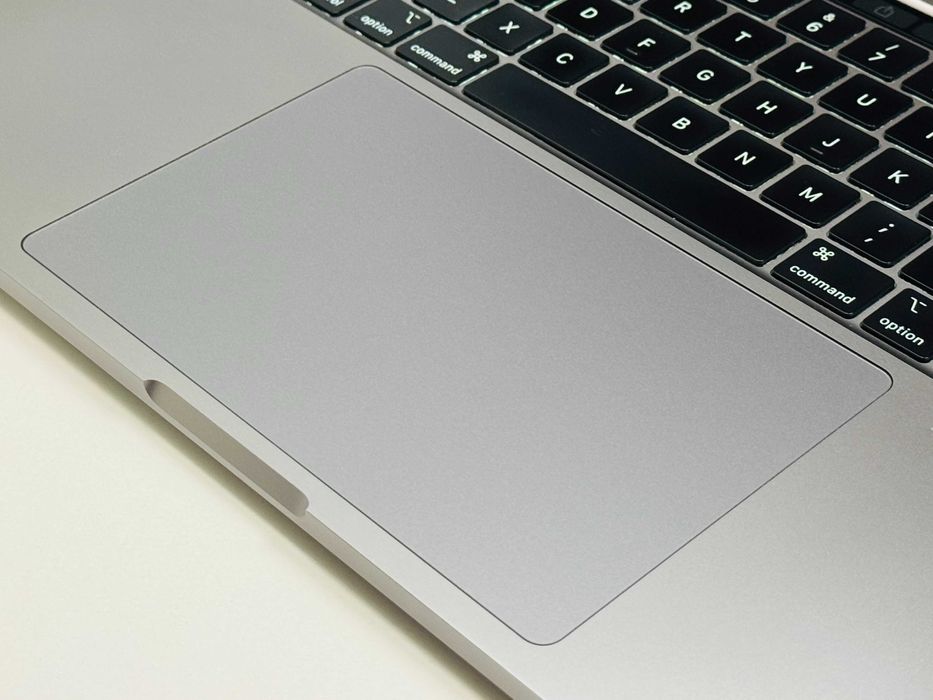 MacBook Pro 16 2019 Touchbar i9 16GB RAM 1TB SSD Super Stan