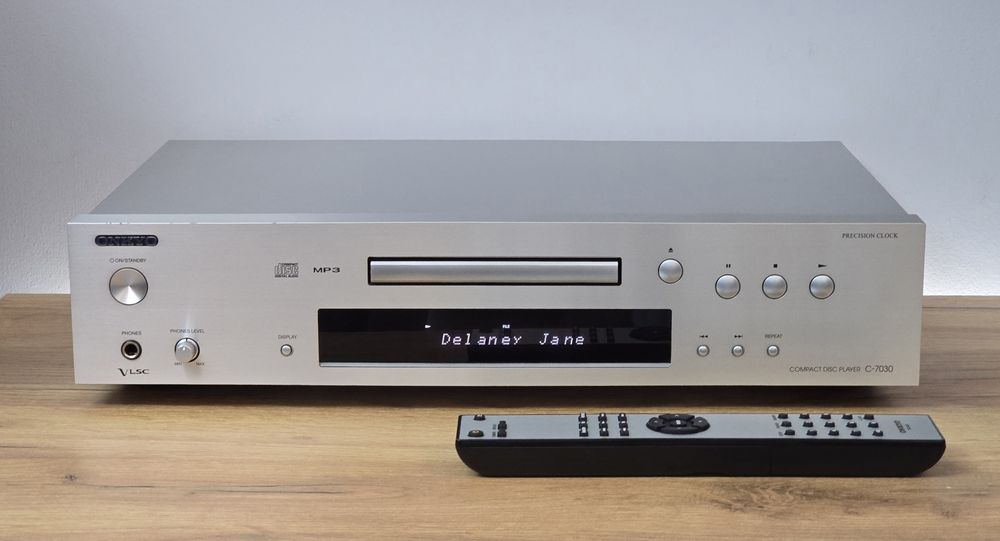 Onkyo C-7030 Odtwarzacz CD MP3 Pilot