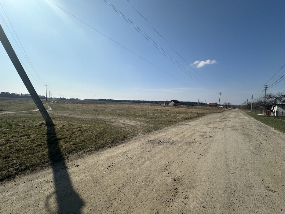 Продам земельну двлянку