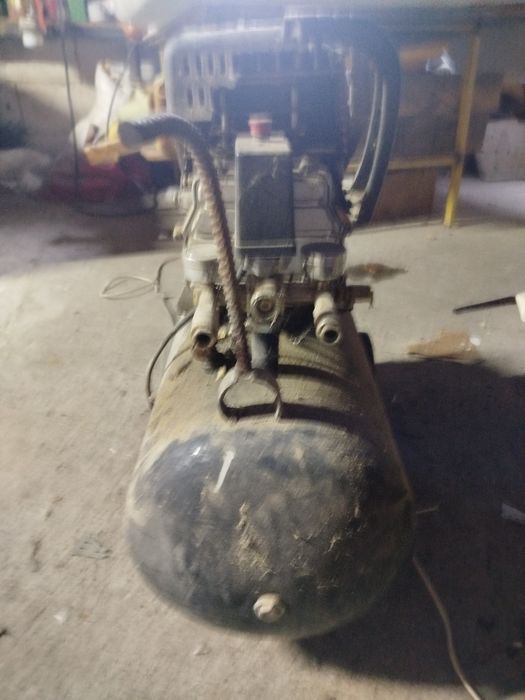 Компресор повітряний 50 л.б.у