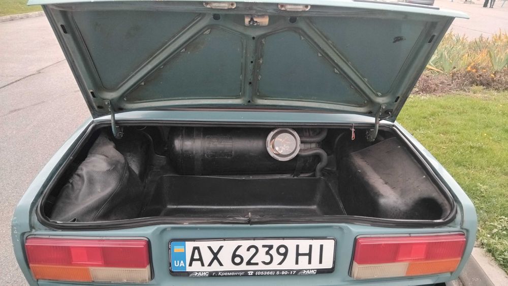 Автомобиль ВАЗ 21070