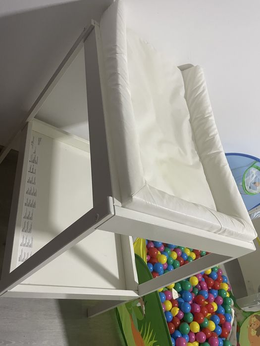 Fraldário branco como novo com colchão