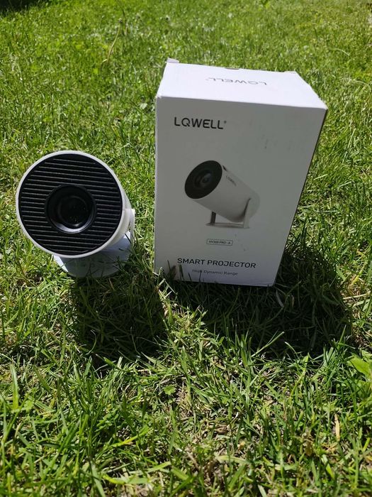 Projektor Lqwell Hy300 PRO 130 cali ekran