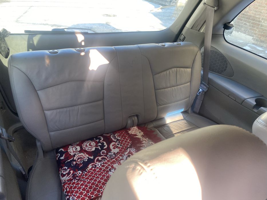 Продам авто мазда MPV