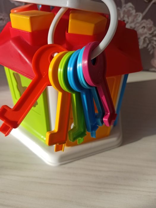 Дитячий сортер будинок