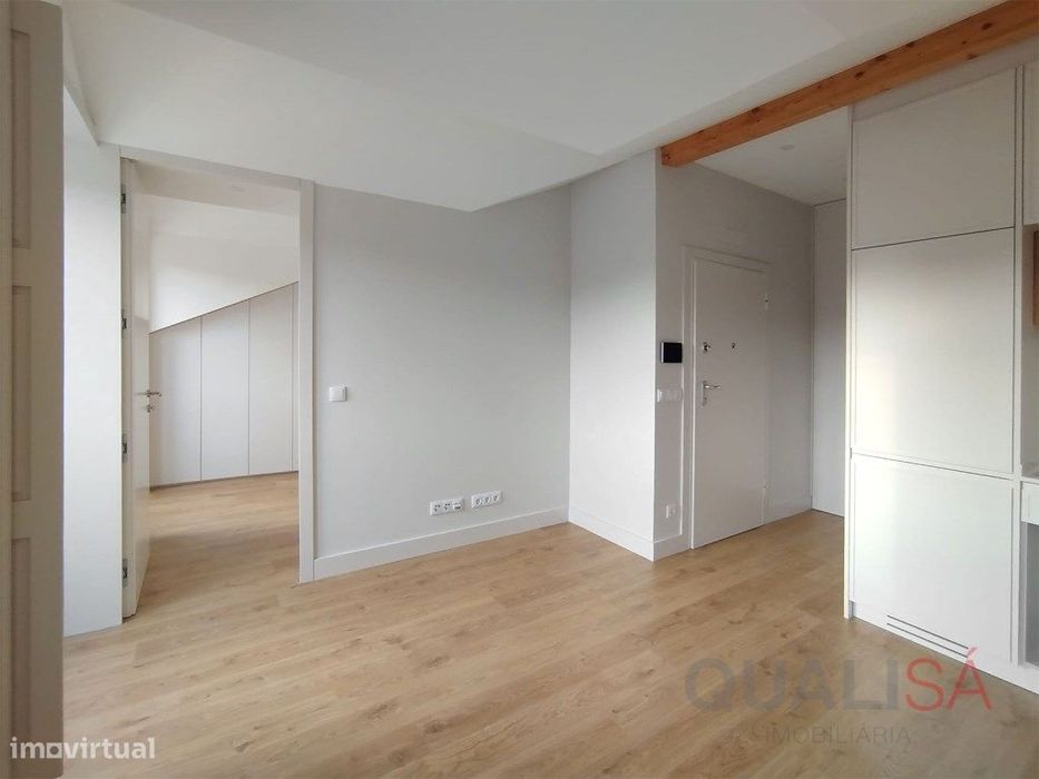 Apartamento T1 novo, com varanda e lugar de garagem em S. Vítor em ...