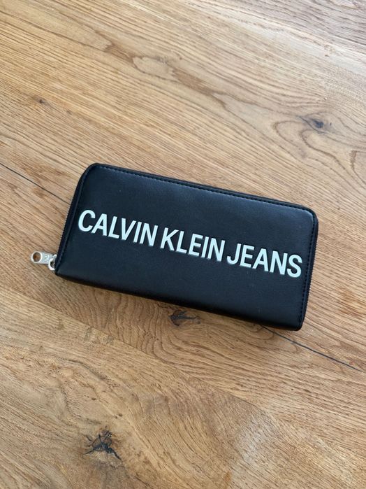 Portfel damski Calvin Klein czarny