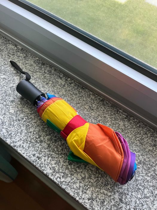 Guarda-chuva arco-íris - bom estado