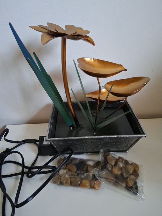 Fonte de Água de Mesa Ferro Forjada, Cascata Decorativa - NOVO