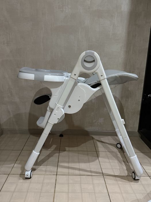 Стільчик для годування Carrello