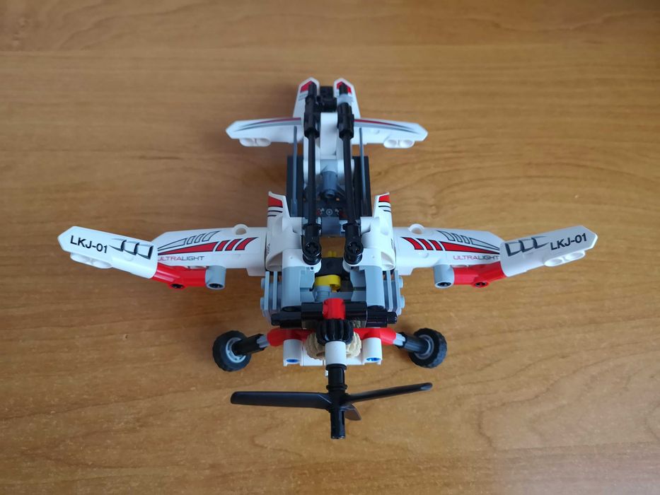 Lego Technic (42057) Ultra lekki Helikopter 2w1