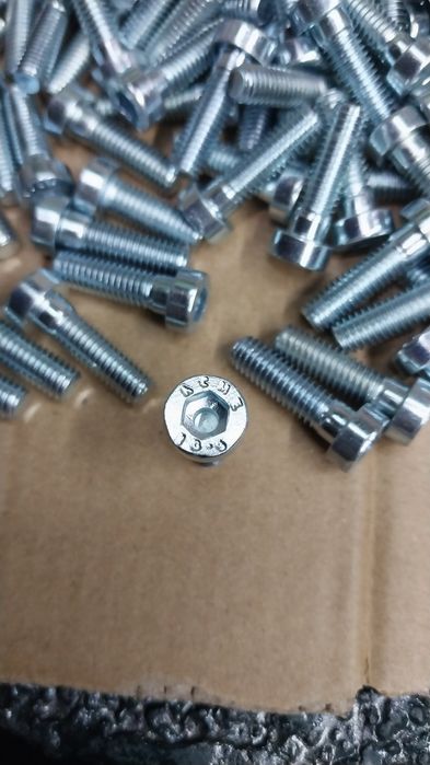Болт М8х40, М6х20