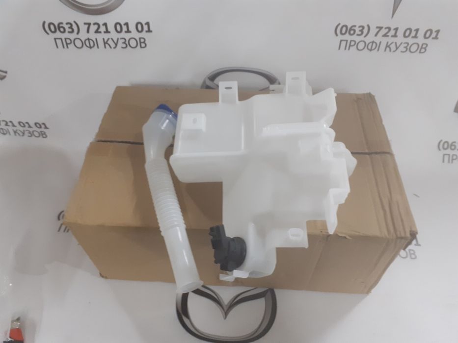 Корпус повітряного фільтра, бачок омивача Мазда 3, 6, СХ5, СХ50, СХ30