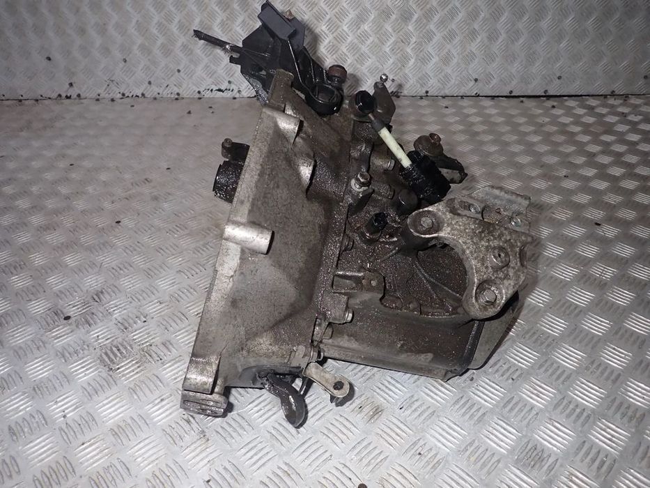 skrzynia biegów peugeot 1.2 benzyna  20cr15