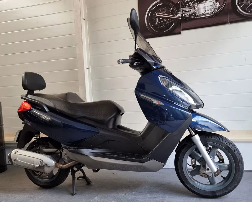 Piaggio X7 250 Transport raty