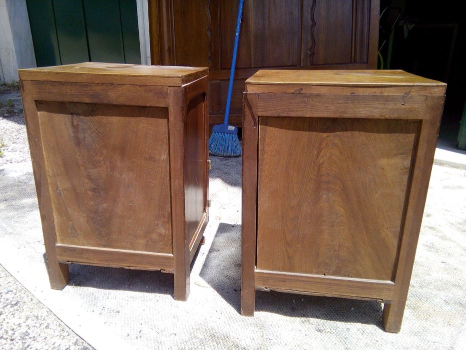 Mesas  de Cabeceira (2) vintage ou aptas para restauro