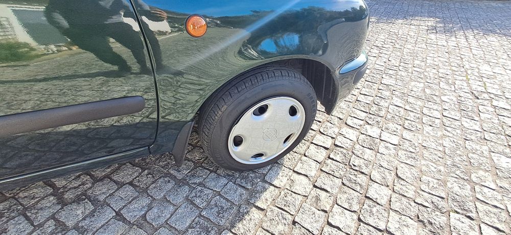 Nissan Micra 1.3  75cv Caixa automatica
