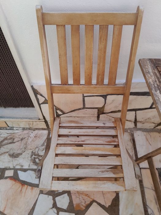 Mesa e duas cadeiras Kasa