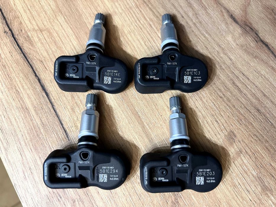 Czujniki ciśnienia opon powietrza TOYOTA LEXUS^ 433MHz TPMS Nowe^ 107K
