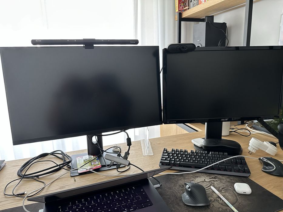Monitores gamming + suporte