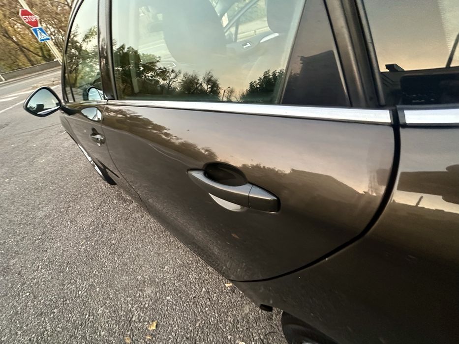 Citroen C4 Сітроен хетчбек  рестайлінг  Ситроен 1,6 дизель