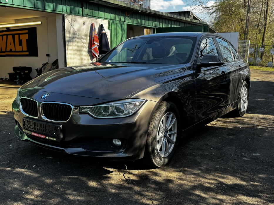 Bmw F30 2014 rok na czesci. Kolor A17