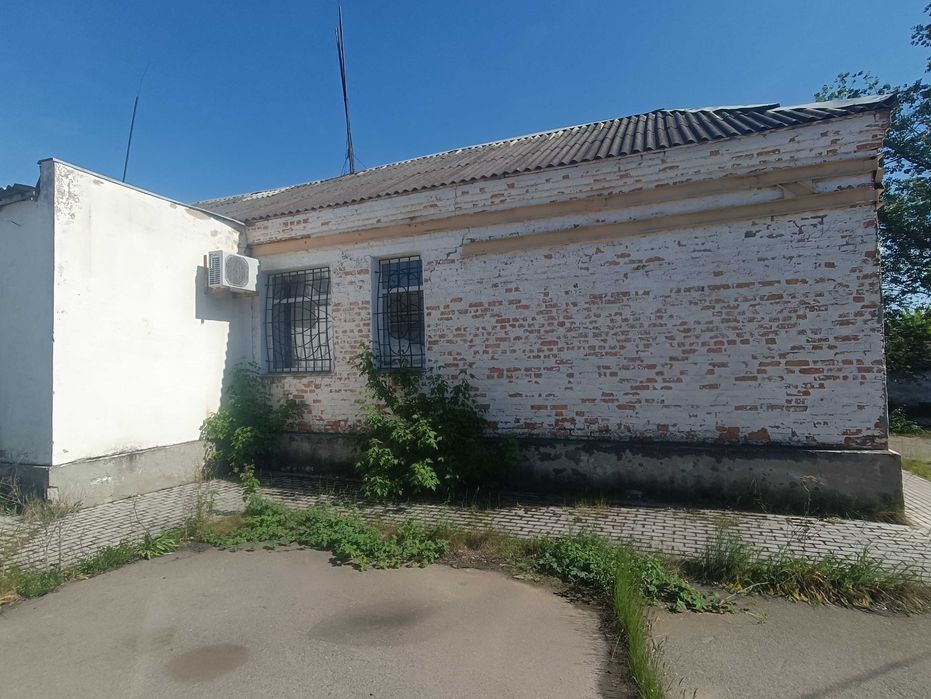 Нежитлові приміщення в одноповерховій будівлі, площею 144,2 кв.м. - View 4