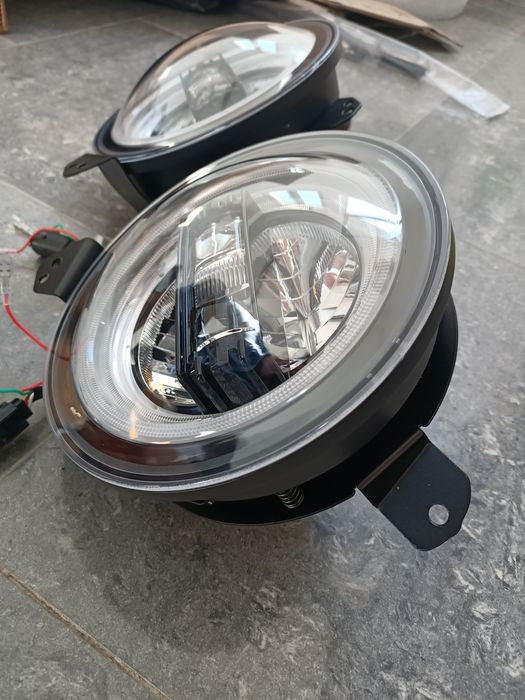 Lampy reflektory LED przód 9 cali Jeep Wrangler JL 2018 do 2023 EU