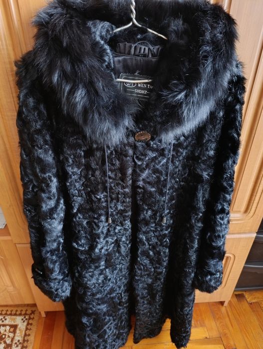 Продам натуральну шубу з коз