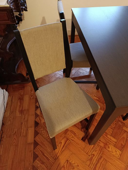 mesa e cadeiras IKEA