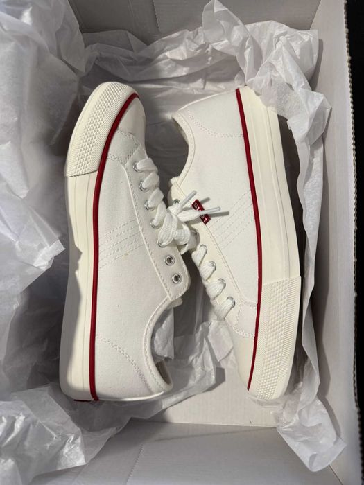 Levi’s Hernandez S – Sapatilhas Brancas, Novas em caixa