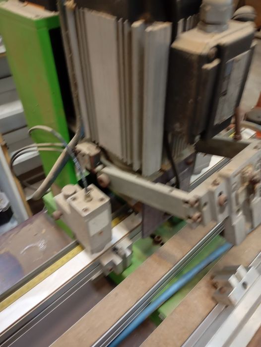 Máquina de furar dobradiças para móveis TGV