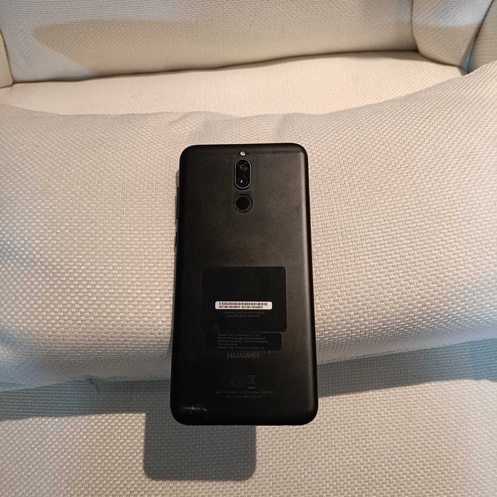 Telemóvel Huawei Mate 10 Lite 4GB de RAM e 64GB ROM - Usado