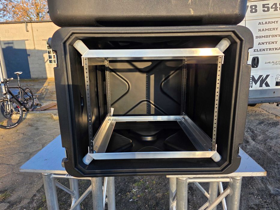 SKB Cases RACK 1SKB-R908U20 Roto-Molded 8U 20" Deep Shockmount rackowy