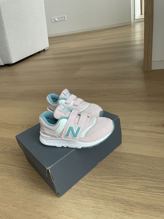 Кросівки new balance