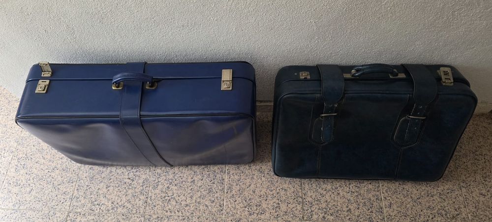 Malas Antigas para pequeno restauro  ver nas fotos