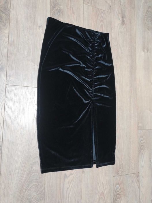 Оксамитова спідниця L/ХL.